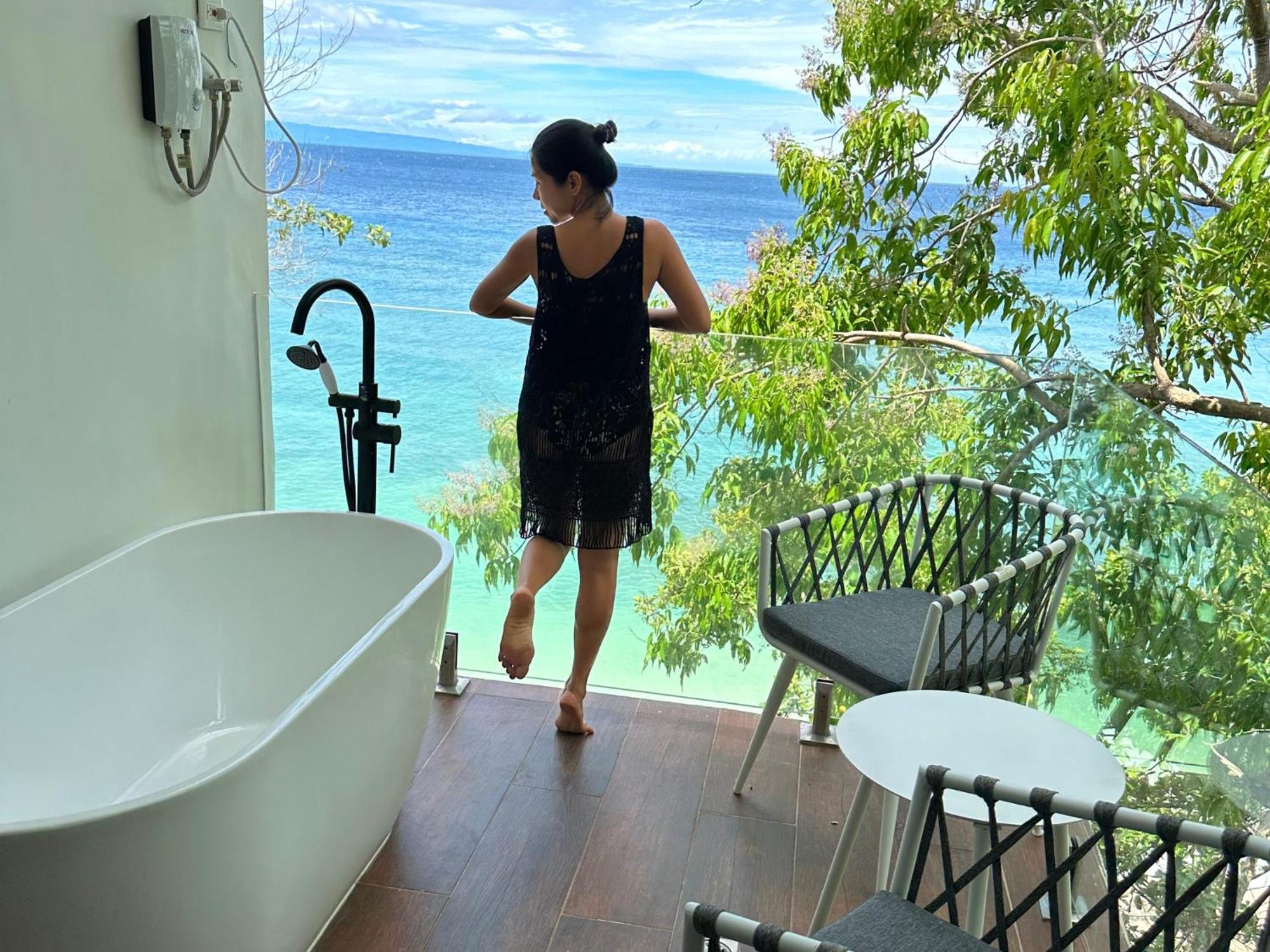 The French Villa-Santander Cebu Ngoại thất bức ảnh