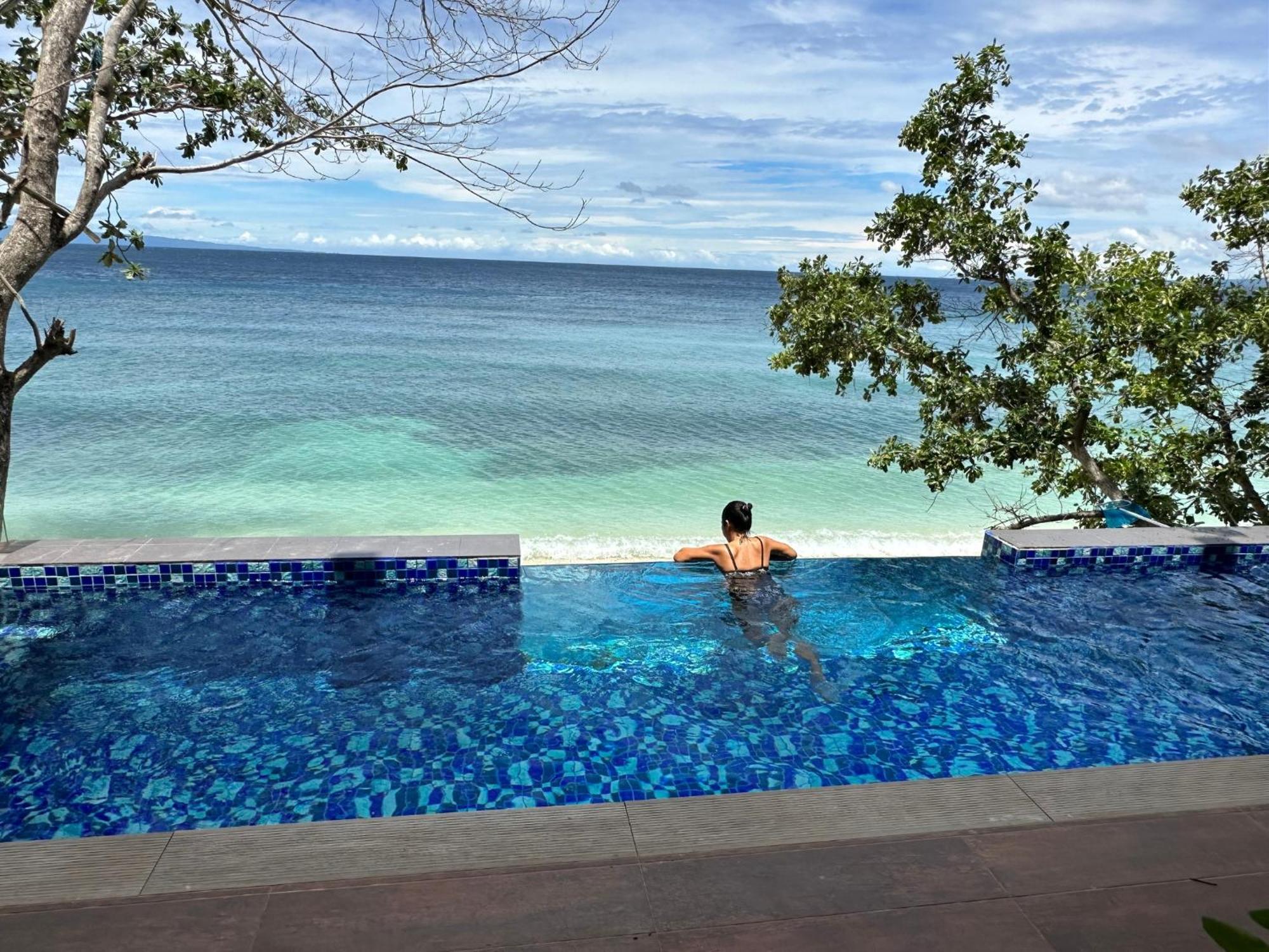 The French Villa-Santander Cebu Ngoại thất bức ảnh